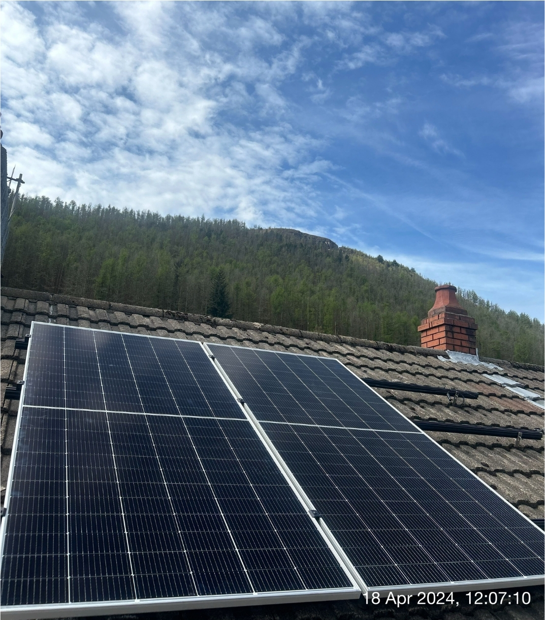 Mid-Terraced House, completed solar panel installation on the roof, 3.71 kWp CRS Energy system